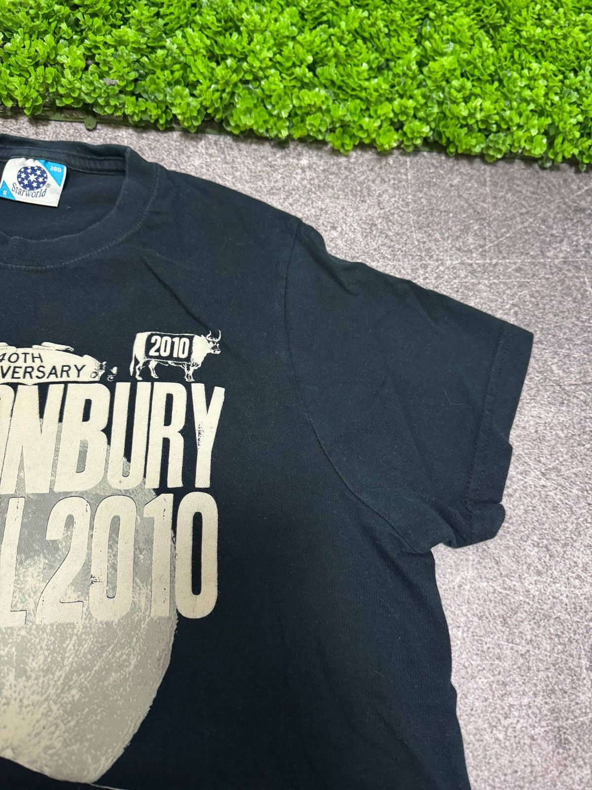 Band Tees Vintage 2010 Glastonbury Festival Rare Shirt Rock Music Size US S / EU 44-46 / 1 - 7 Thumbnail