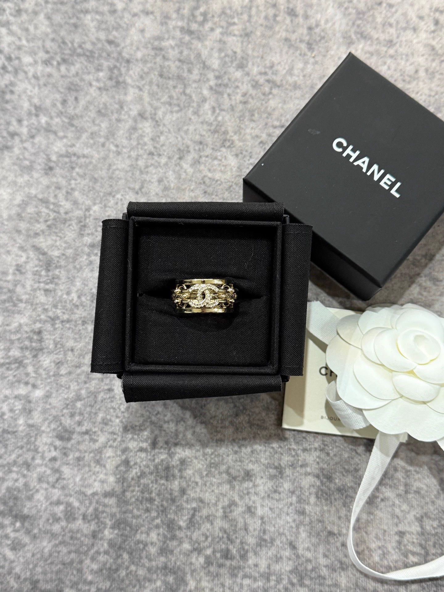 Chanel Chanel 25k Gold Cable Clasp Ring Size ONE SIZE - 1 Thumbnail