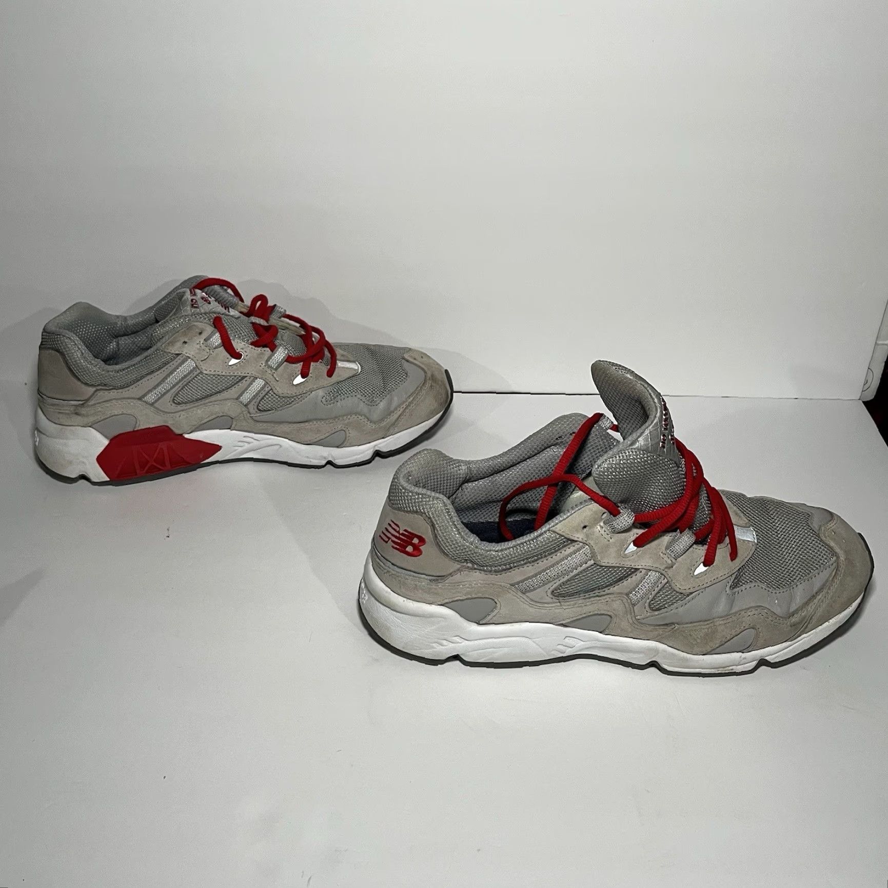 New Balance New Balance No Vacancy Inn x 850 Grey Red Size 12 No Insoles Size US 12 / EU 45 - 5 Thumbnail
