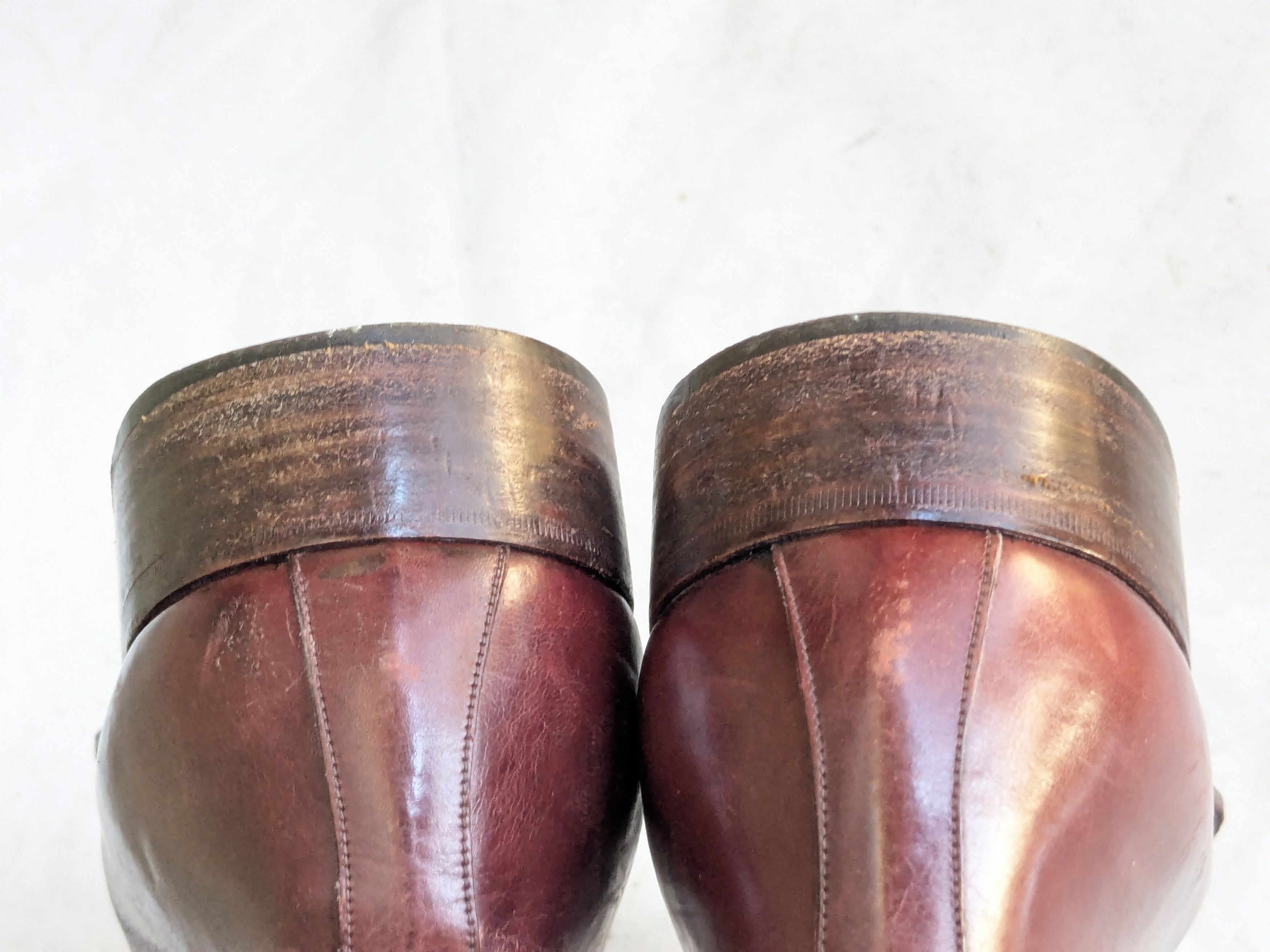 Salvatore Ferragamo Salvatore Ferragamo Wholecut Oxfords Burgundy 12 B Narrow Size US 12 / EU 45 - 12 Thumbnail