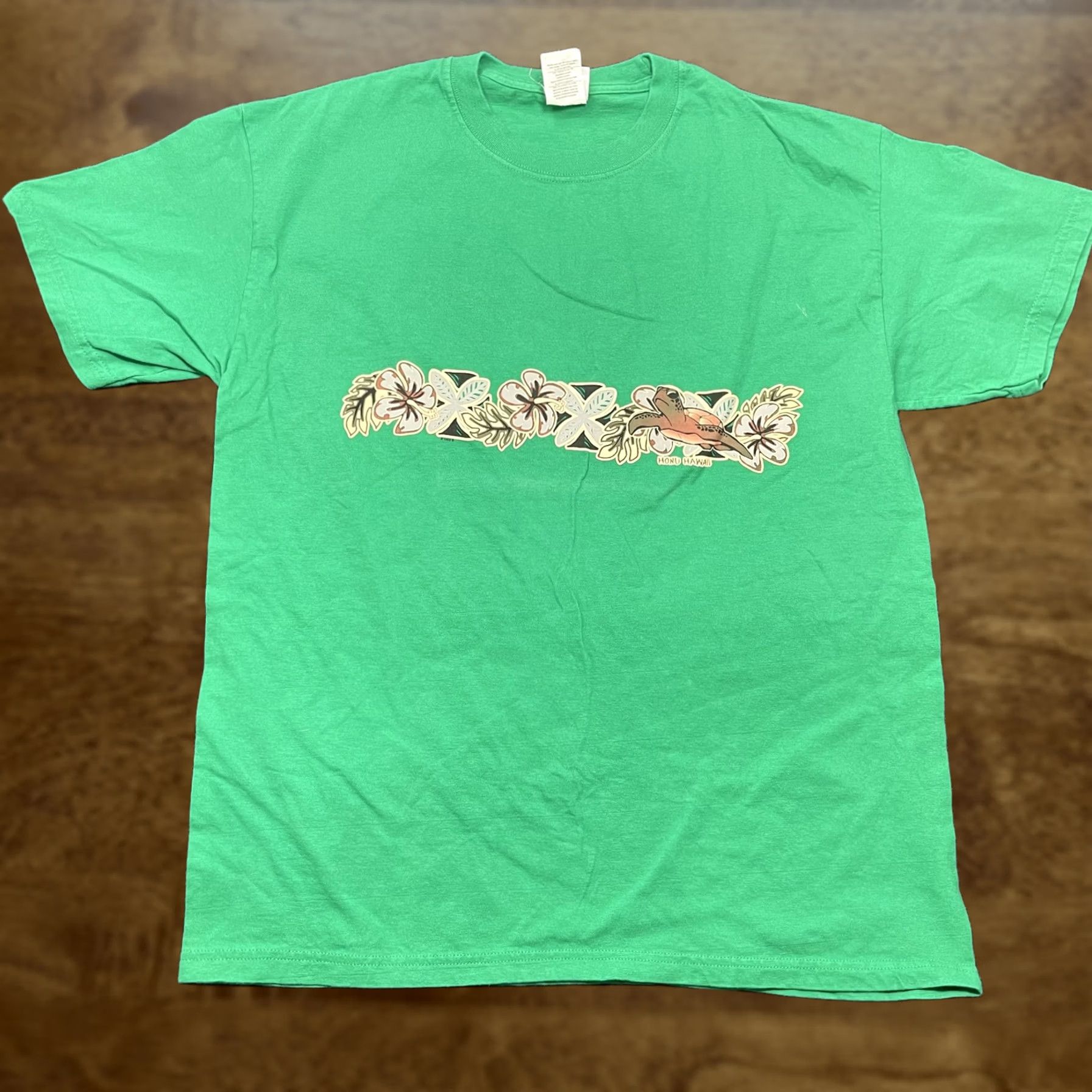 Hanes Hanes Beefy-T Shirt Mens Large Green Hawaiian Honu Sea Turtle Tee T-Shirt Size US L / EU 52-54 / 3 - 1 Thumbnail