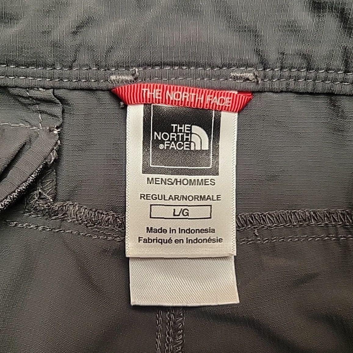 The North Face The North Face Shorts Men L Gray Performance Nylon Elastic Waist Lightweight Casua l Travel Pockets Zipper Slash Pocket Machine Washable Mens Size US 33 - 2 Thumbnail