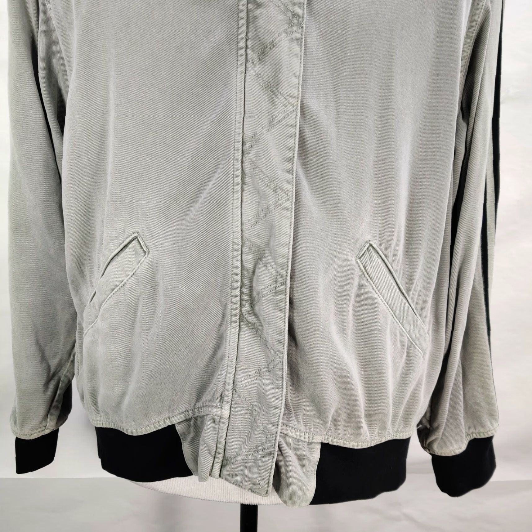 Hudson HUDSON Jeans Bomber Jacket Gray Size M Mens Full Zip Stripes Stand-Up Collar Regular Adults Size US 31 - 4 Thumbnail