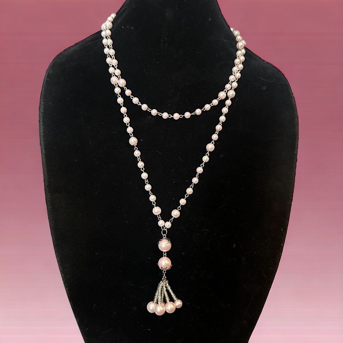 Other Long light pink pearl chain tassel necklace Size ONE SIZE - 1 Thumbnail