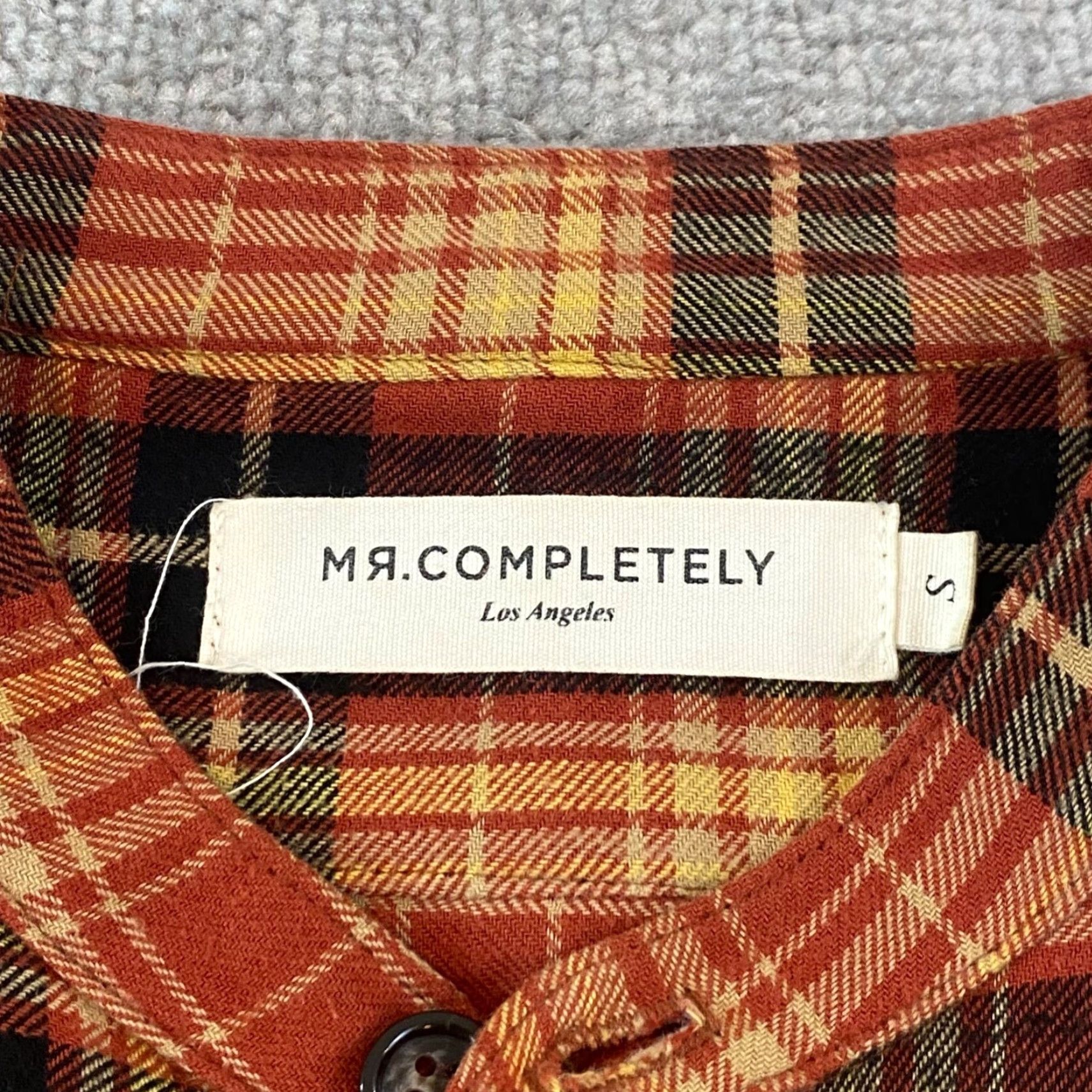 Vintage MR. Completely Shirt Mens Small Red Brown Plaid Button Up Band Collar USA L/S Size US M / EU 48-50 / 2 - 2 Thumbnail