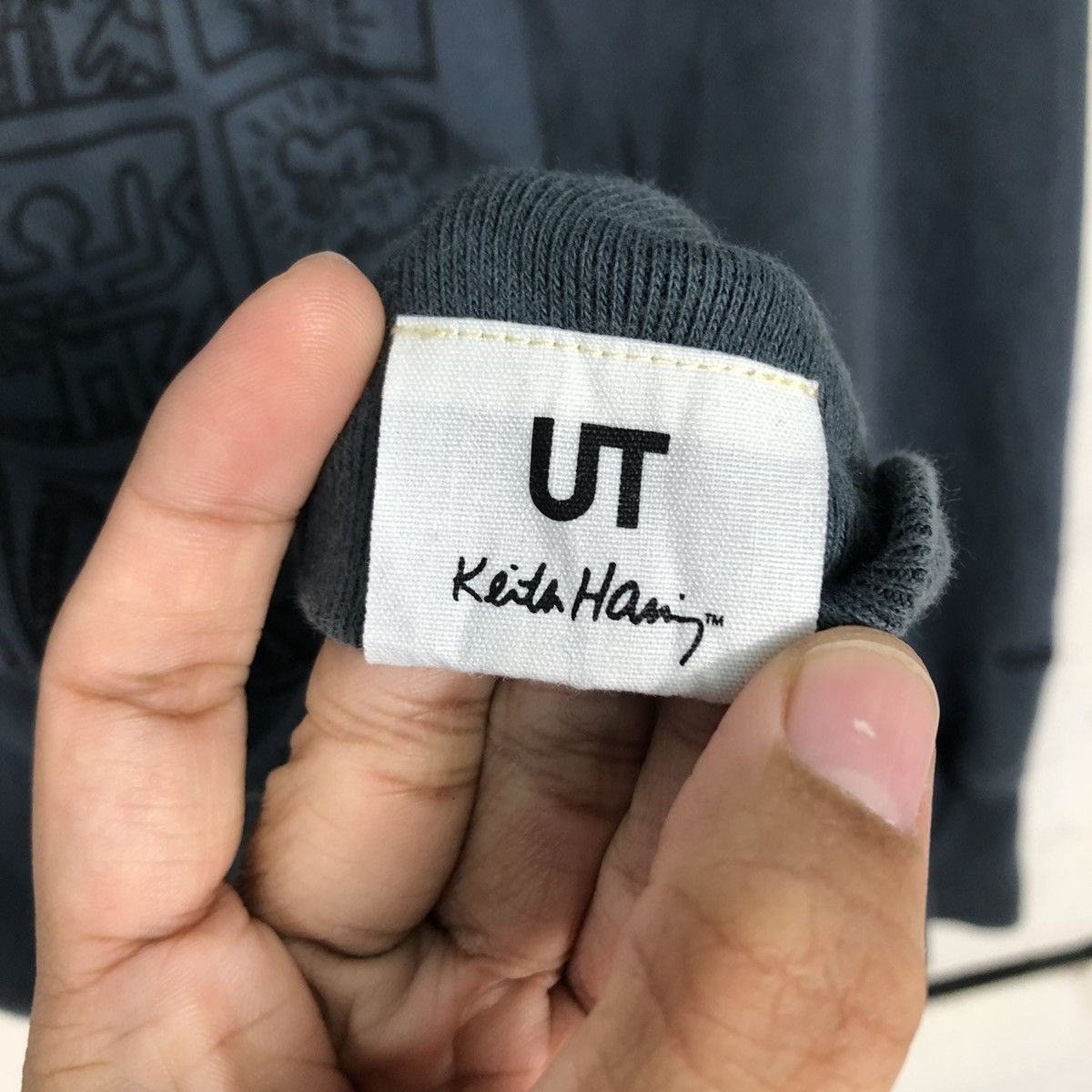 Japanese Brand 🔥VINTAGE SWEATSHIRT UT X KEITH HARRING BIG LOGO Size US M / EU 48-50 / 2 - 15 Thumbnail