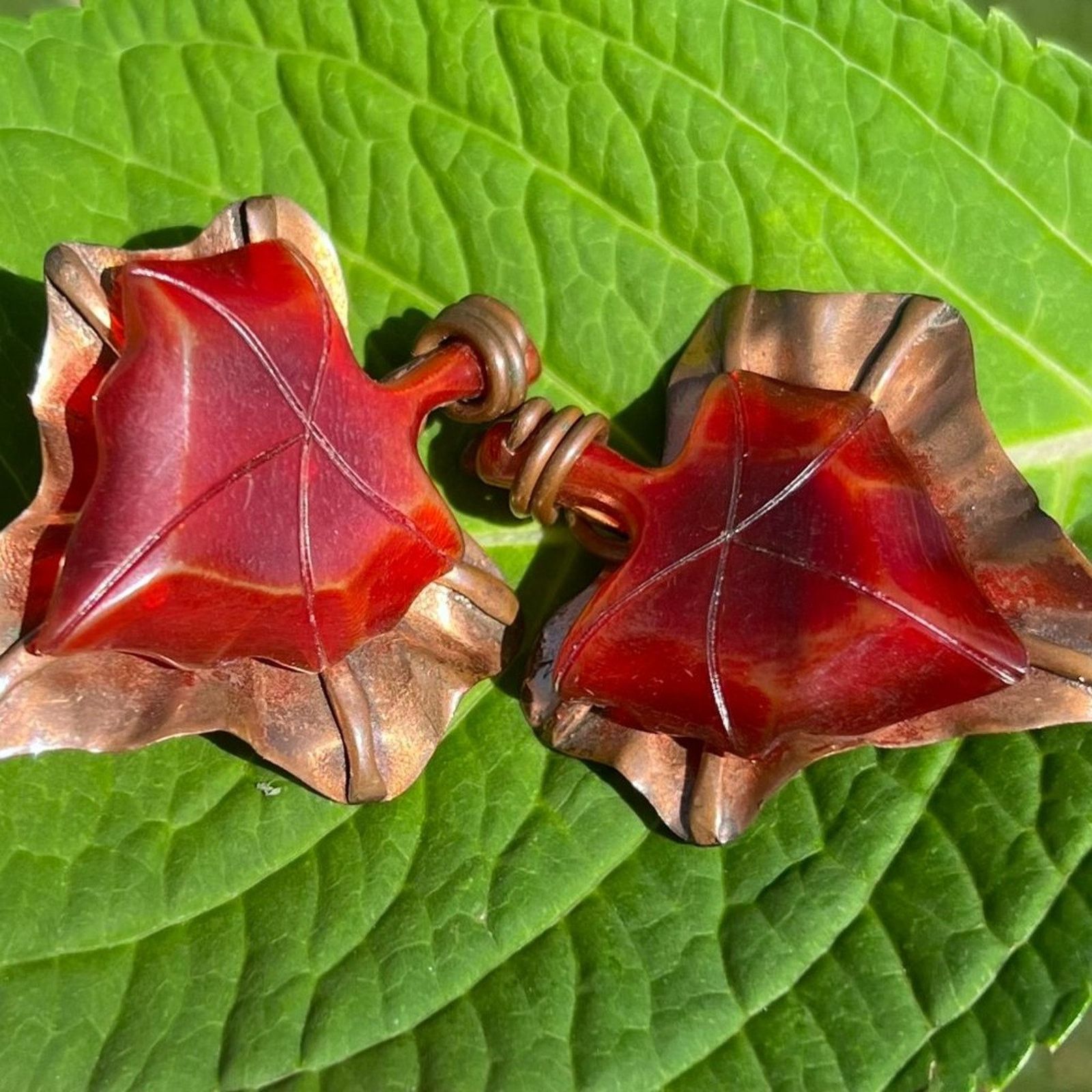 & Other Stories Vintage - Gerda Lynggaard - Wine Resin Copper Leaf Earrings Size ONE SIZE - 3 Thumbnail