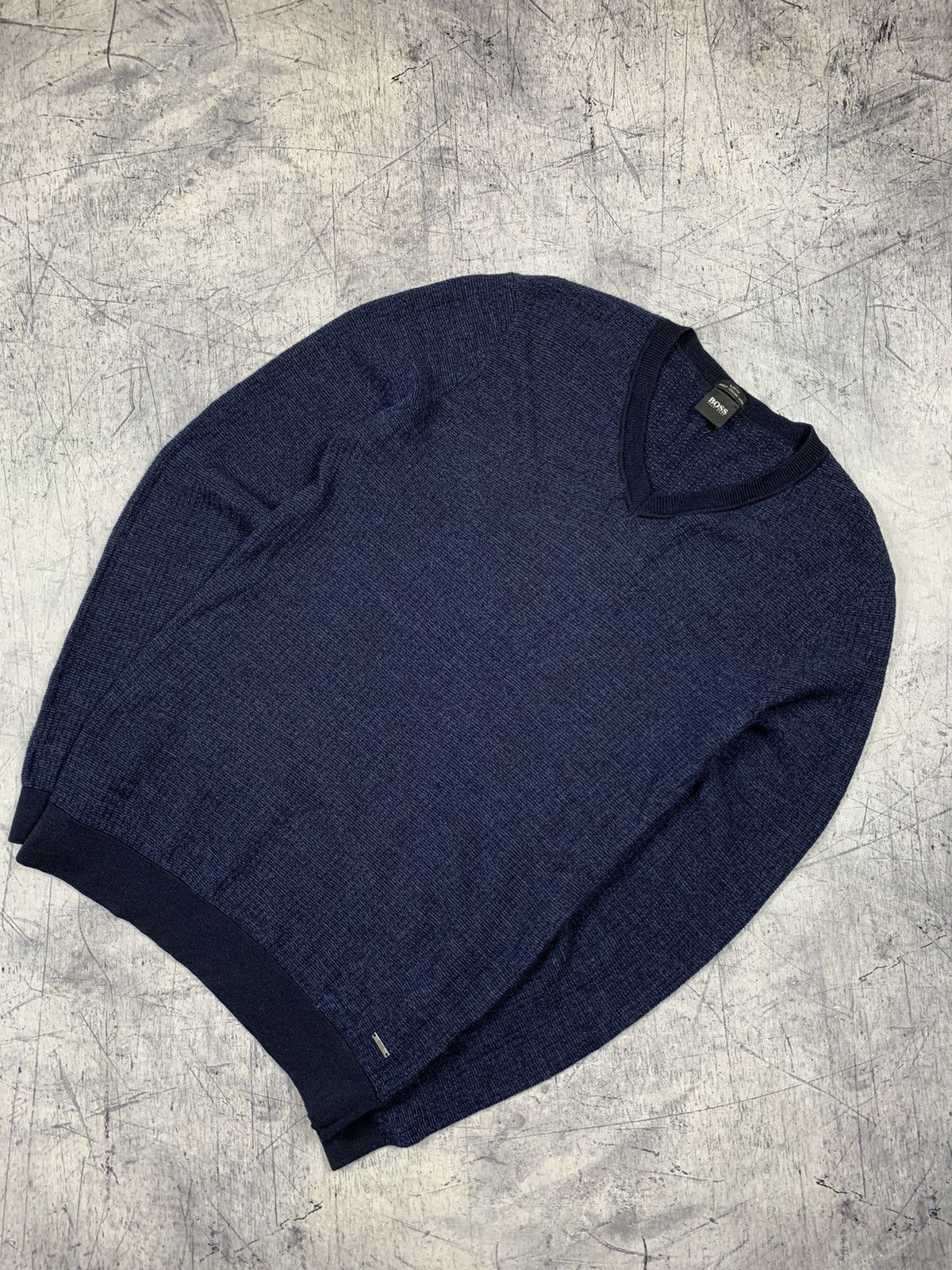 Hugo Boss Hugo Boss Finest Italian Yarn Slim Fit Sweater V-Neck luxury Size US M / EU 48-50 / 2 - 1 Thumbnail