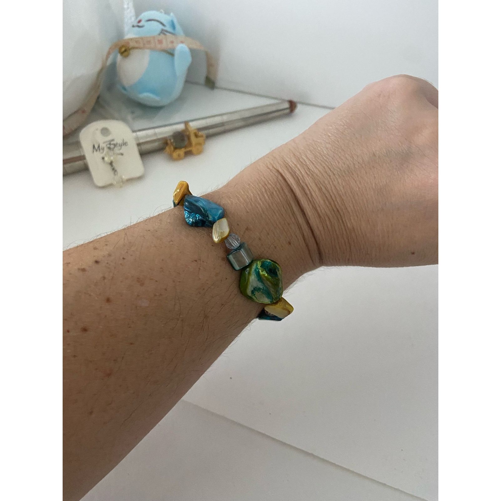 Handmade mother of pearl bracelet Size ONE SIZE - 1 Thumbnail