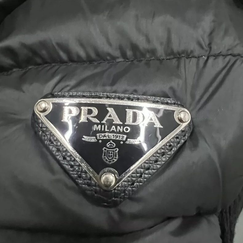 Prada Prada Black stitching triangle hooded jacket 2502-Nextarrow Size US L / EU 52-54 / 3 - 3 Thumbnail