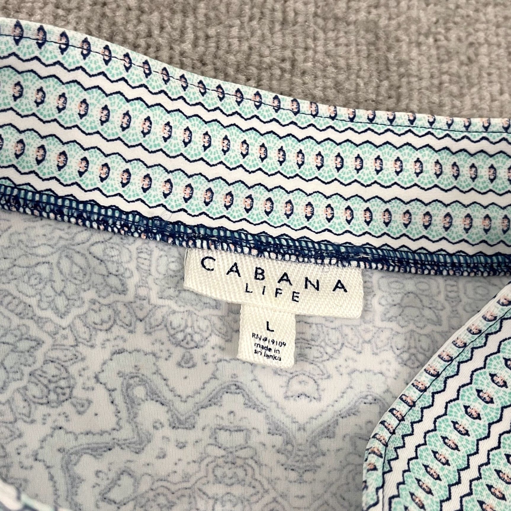 Vintage Cabana Life Blouse Womens Large Blue Geometric V-Neck UPF Sun Protective Casual 3/4 Sleeve Size L / US 10 / IT 46 - 2 Thumbnail