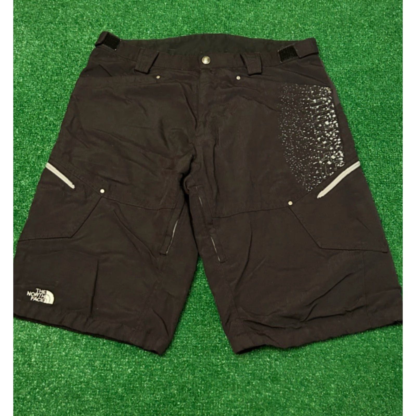 The North Face VINTAGE The North Face Cryptic Cargo Shorts Mens L Black MTB Lined Downieville Size US 33 - 4 Thumbnail