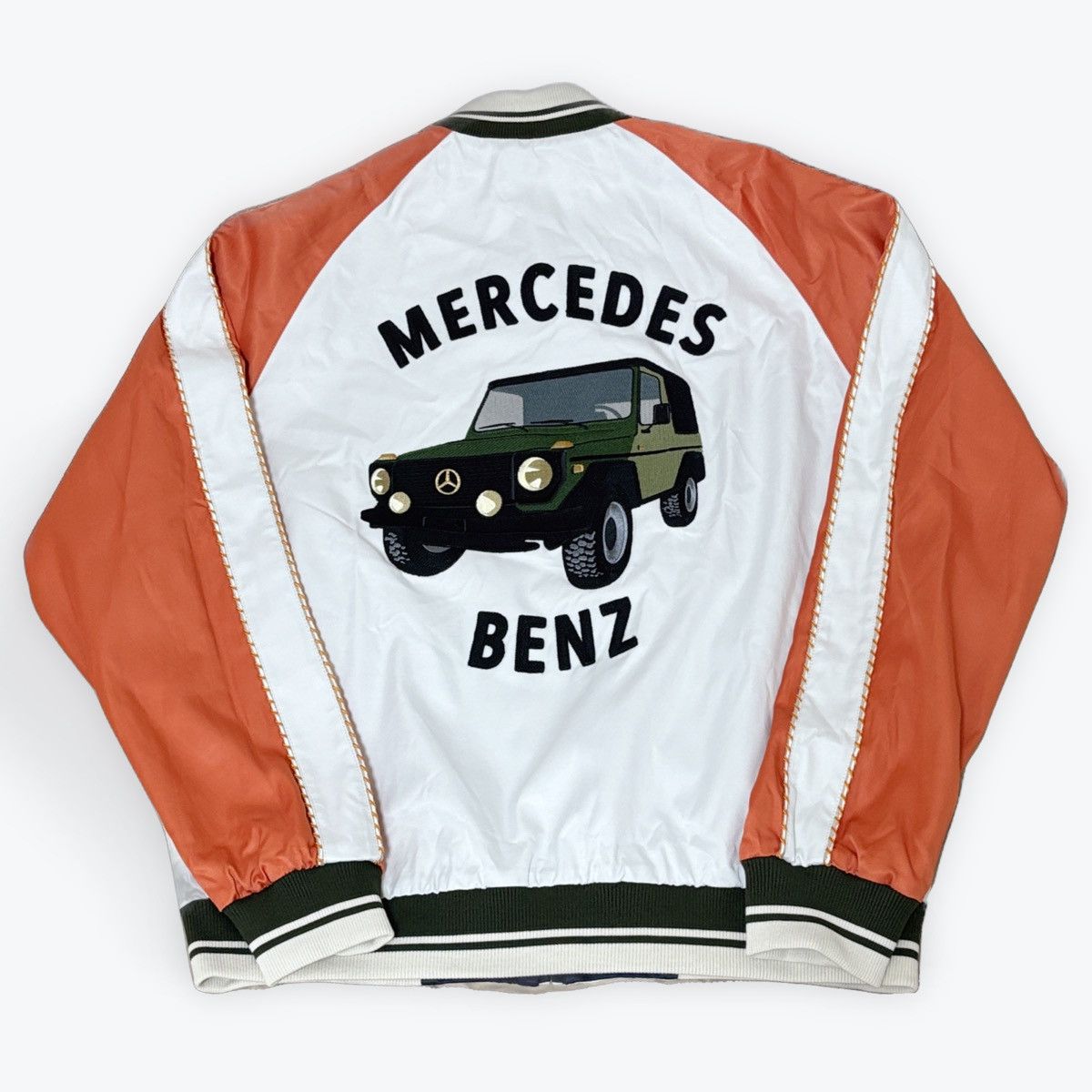 Moncler MONCLER GENIUS Mercedes-Benz by NIGO White Navy Reversible Size US L / EU 52-54 / 3 - 4 Thumbnail