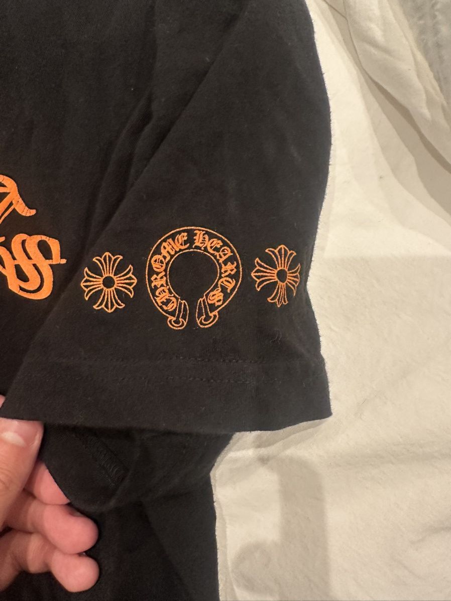 Chrome Hearts Chrome Hearts Black T Shirt orange crossed Size US L / EU 52-54 / 3 - 3 Thumbnail