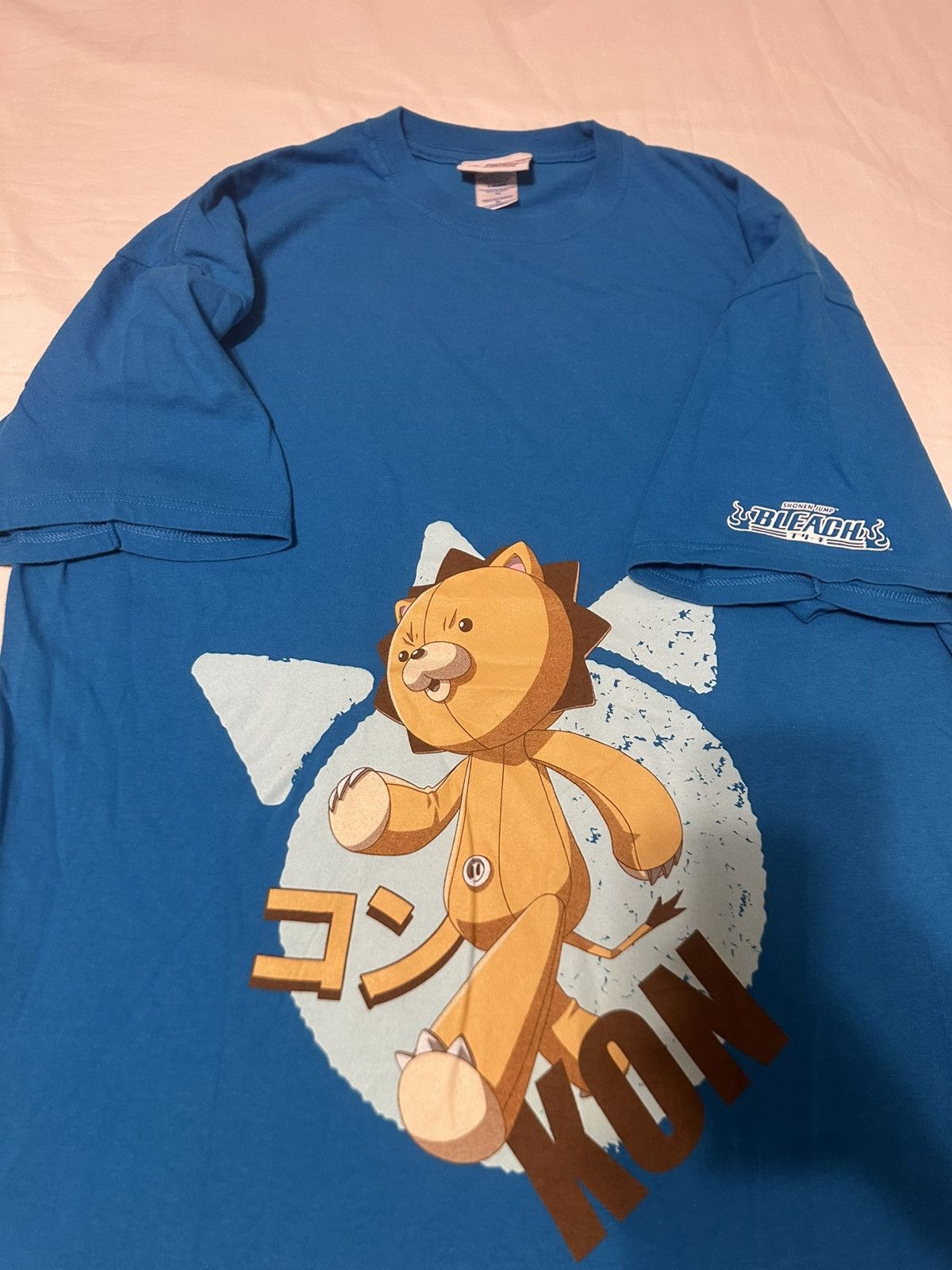 Vintage Bleach Kon y2k anime t shirt