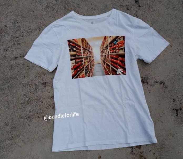 Nike Nike Shoe Box ☑️ 📦 Tshirt Sneakers Size US M / EU 48-50 / 2 - 2 Thumbnail
