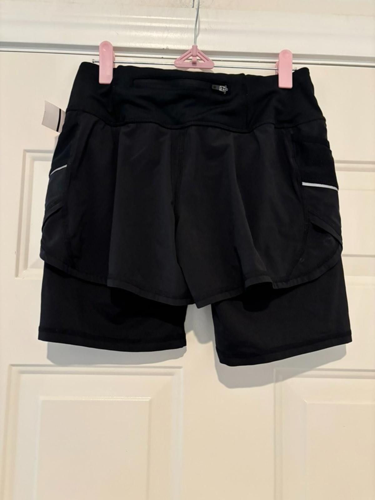 Designer Womens Athleta black sz XS shorts with bike shorts #339 Size 28" / US 6 / IT 42 - 2 Thumbnail