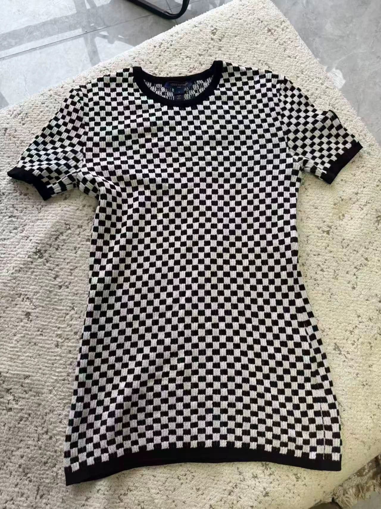 Louis Vuitton LOUIS VUITTON New Dress Size S 99 New Size S / US 4 / IT 40 - 1 Thumbnail