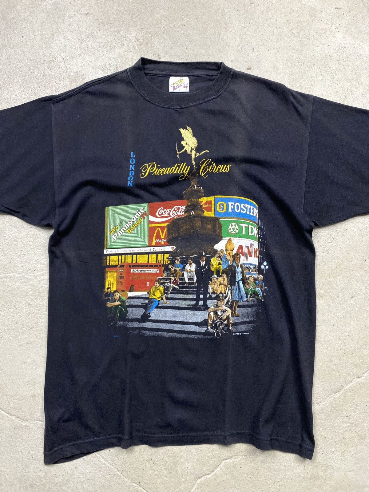 Band Tees Vintage 1990’s Piccadilly Circus London Art T Shirt Size US M / EU 48-50 / 2 - 2 Thumbnail