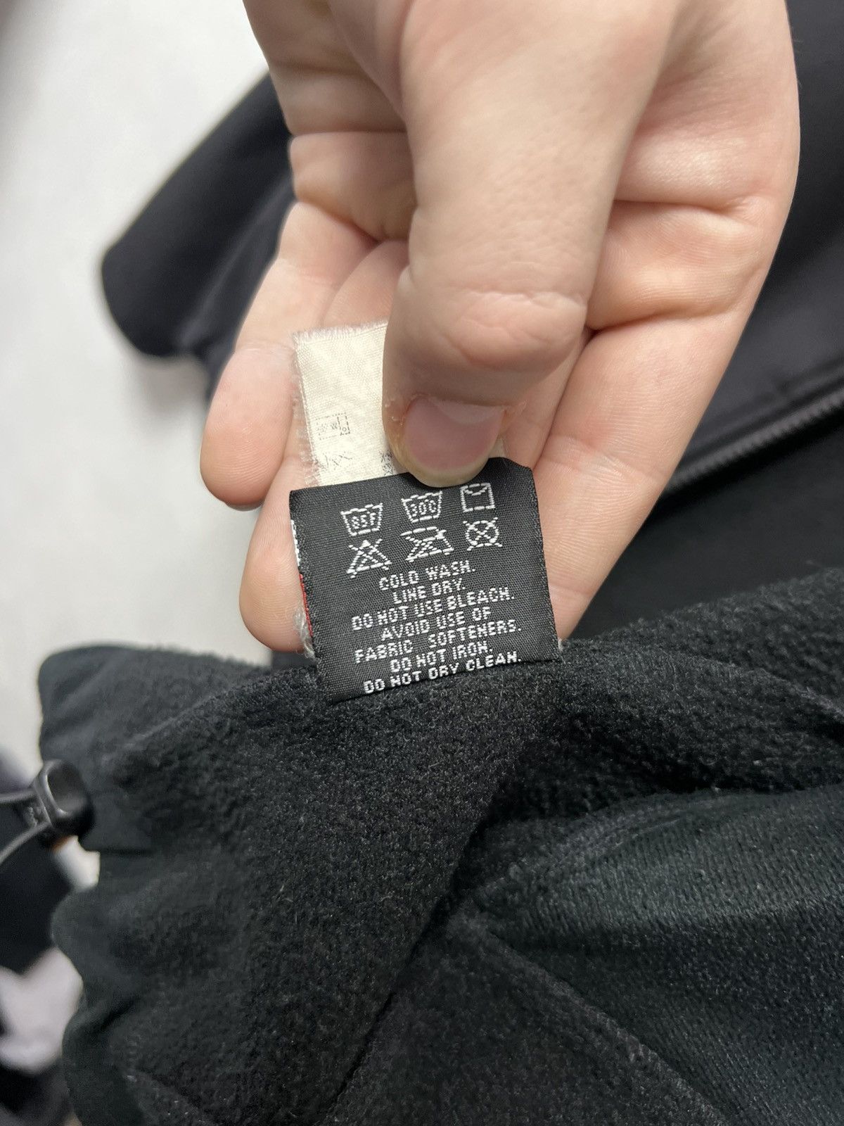 Arc'teryx Vintage Arcteryx Soft Shell Jacket Polartec Black GoprCore Size US M / EU 48-50 / 2 - 15 Thumbnail