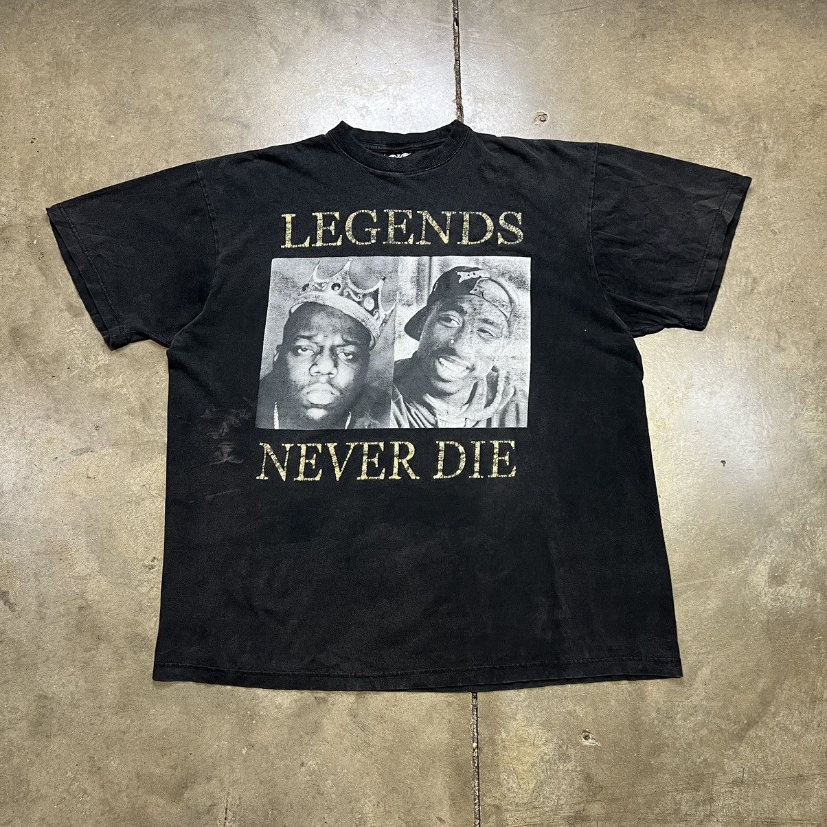 Rap Tees × Vintage Vintage Y2K Tupac Biggie Rap Tee Sun Faded Distressed Boxy Size US XXL / EU 58 / 5 - 1 Thumbnail