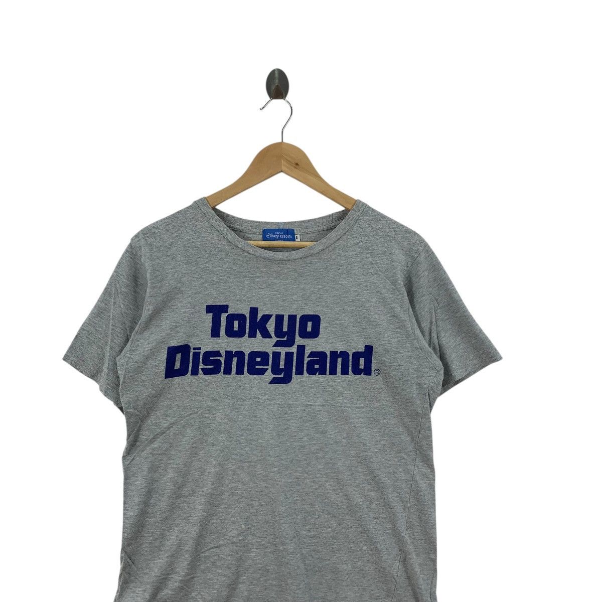 Disney Vintage DISNEY TOKYO DISNEYLAND Resort Tee Shirt Top Theme Size S / US 4 / IT 40 - 2 Thumbnail