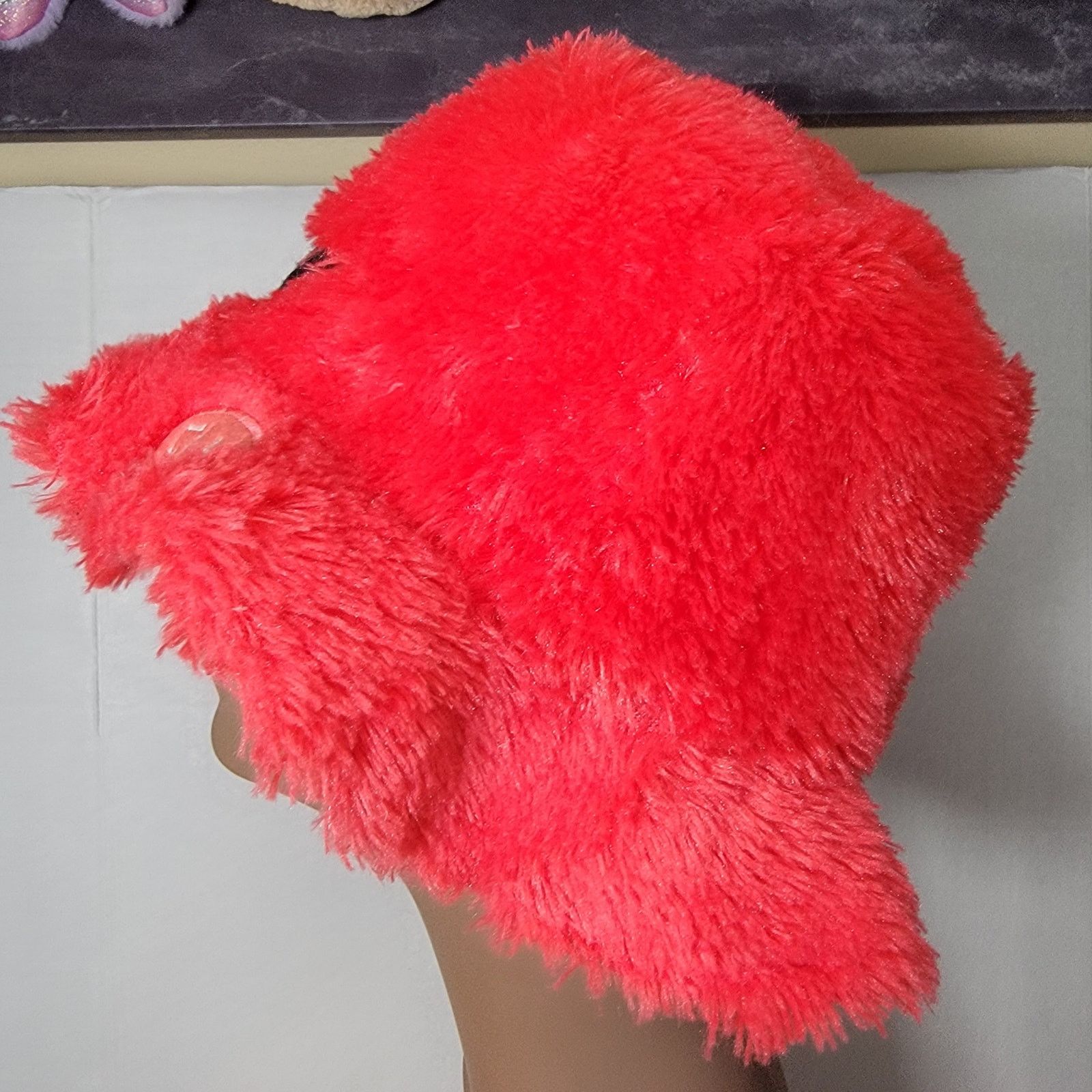 Other Sesame Street Live Red Elmo Faux Fur Bucket Hat Size ONE SIZE - 6 Thumbnail