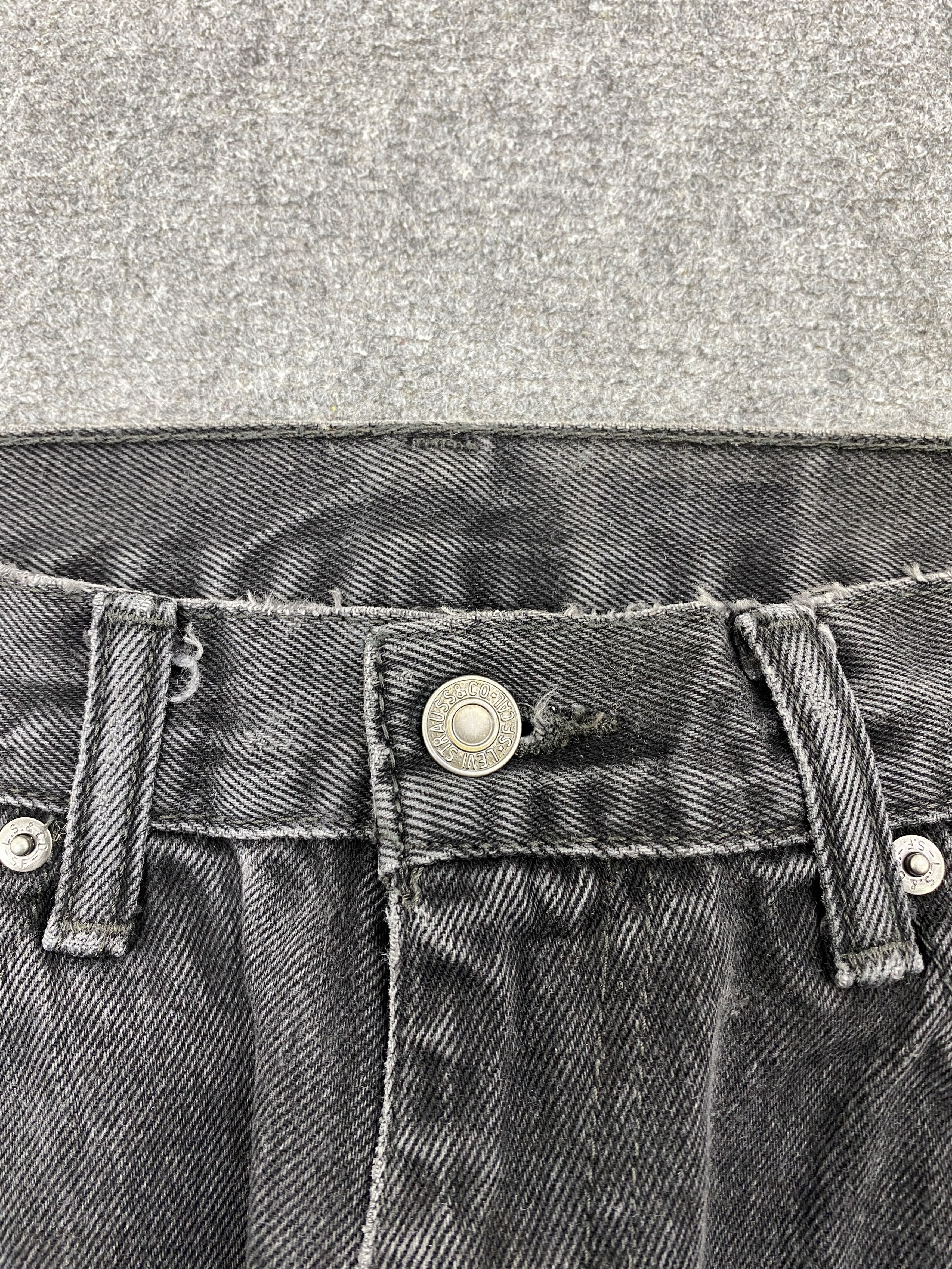 Levi's × Vintage Vintage Levis 505 Faded Black Denim Jeans Size US 32 / EU 48 - 10 Thumbnail