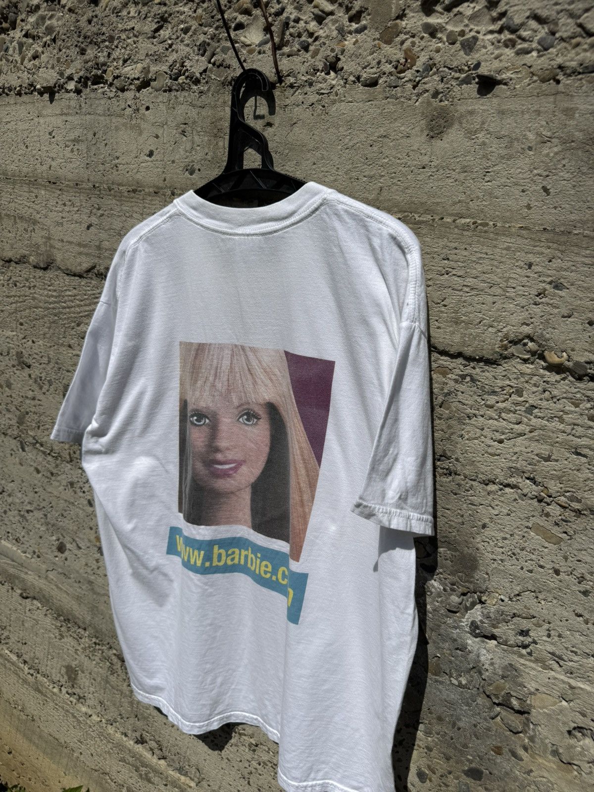 Vintage Vintage Barbie Graphic Print Y2k Tee Size US XXL / EU 58 / 5 - 6 Thumbnail