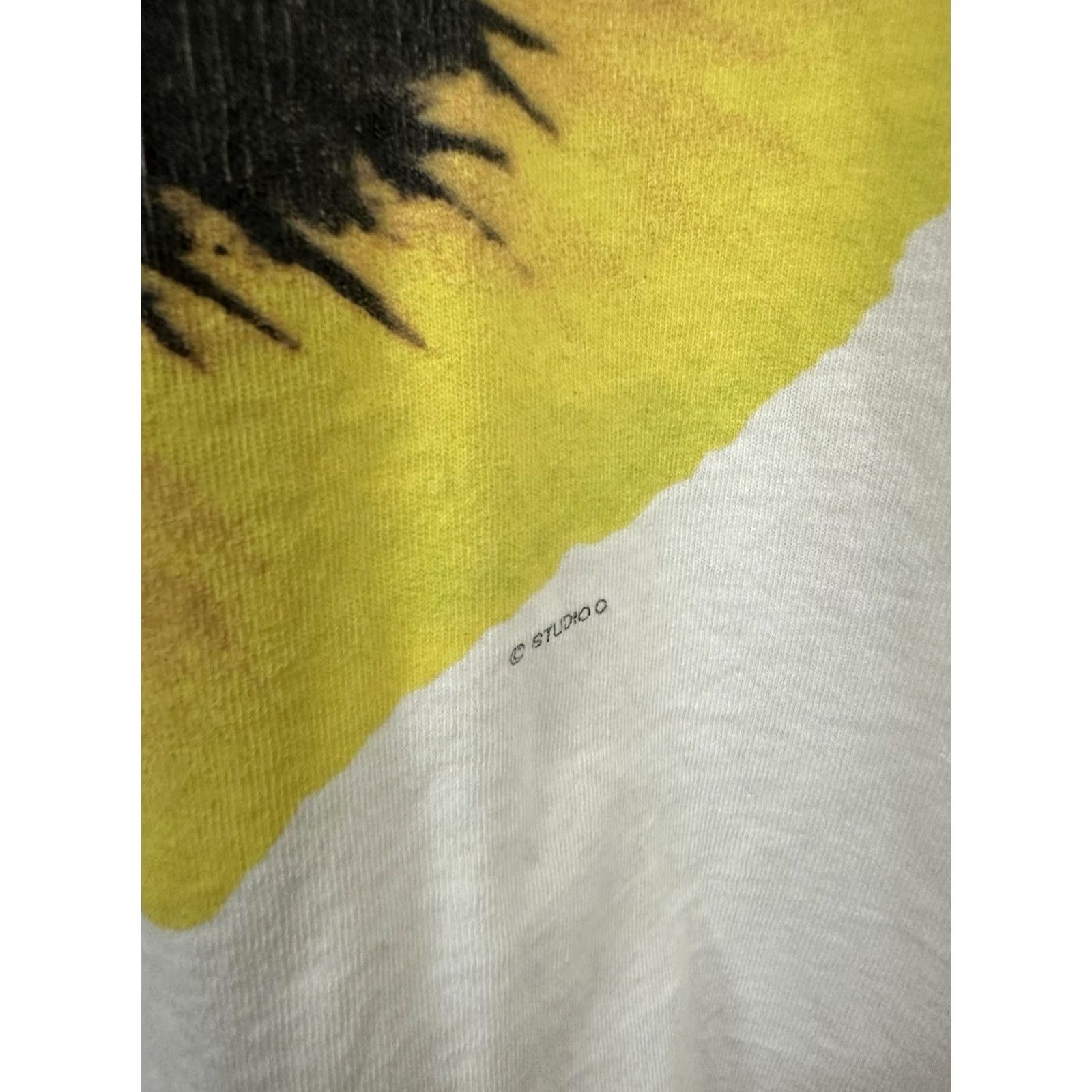 Vintage VTG 90s Pansy Flower Plant Nature Big Print Portrait Art Studio Q T-Shirt L Men White Floral Shirt Short Sleeve XS-XL Adapted Size US L / EU 52-54 / 3 - 4 Thumbnail