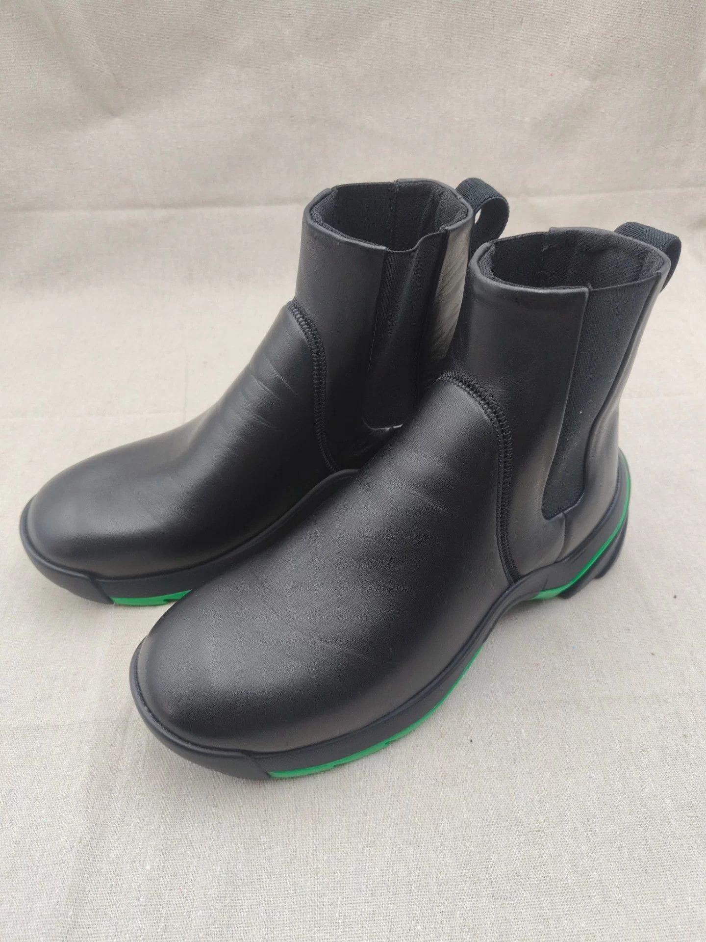 Bottega Veneta BV Black Flash Parrot Green Chelsea Boot 41 Size US 8 / EU 41 - 2 Thumbnail