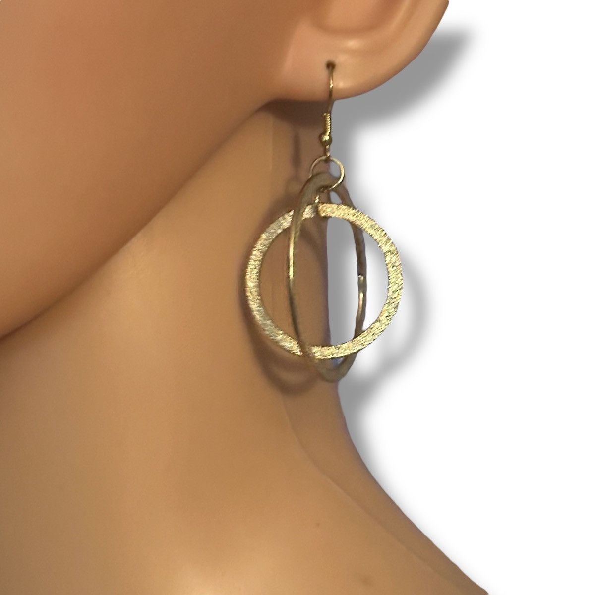 Other Gold tone orbital hoop earrings Size ONE SIZE - 2 Thumbnail