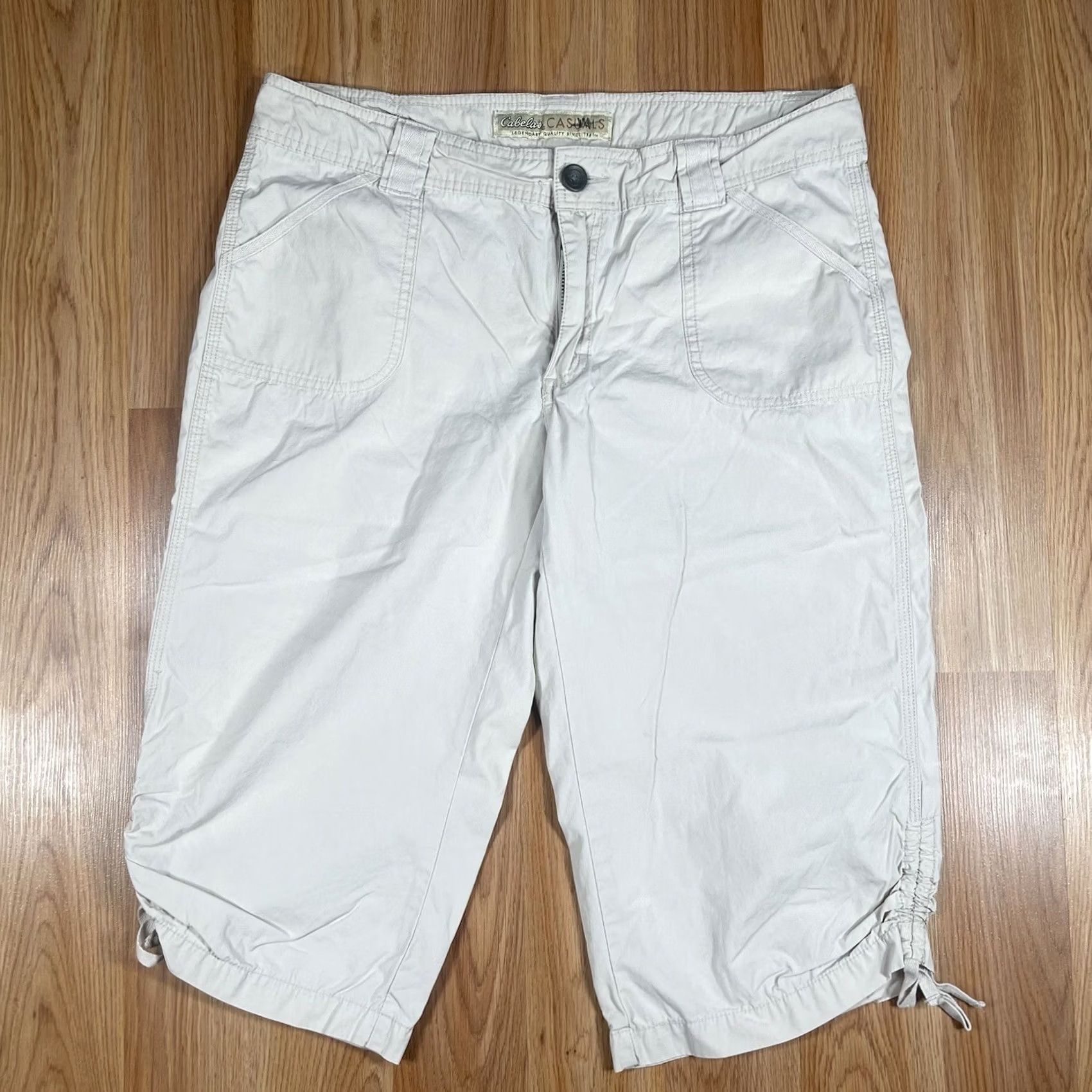 Vintage Cabela’s Casual Capri Womens Size 12 Chino Crop Pants Beige 100% Cotton (Regular) Mid Rise Belt Loops Inseam 17 in Cropped Leg Opening 9 in Size 34" / US 12 / IT 48 - 2 Thumbnail