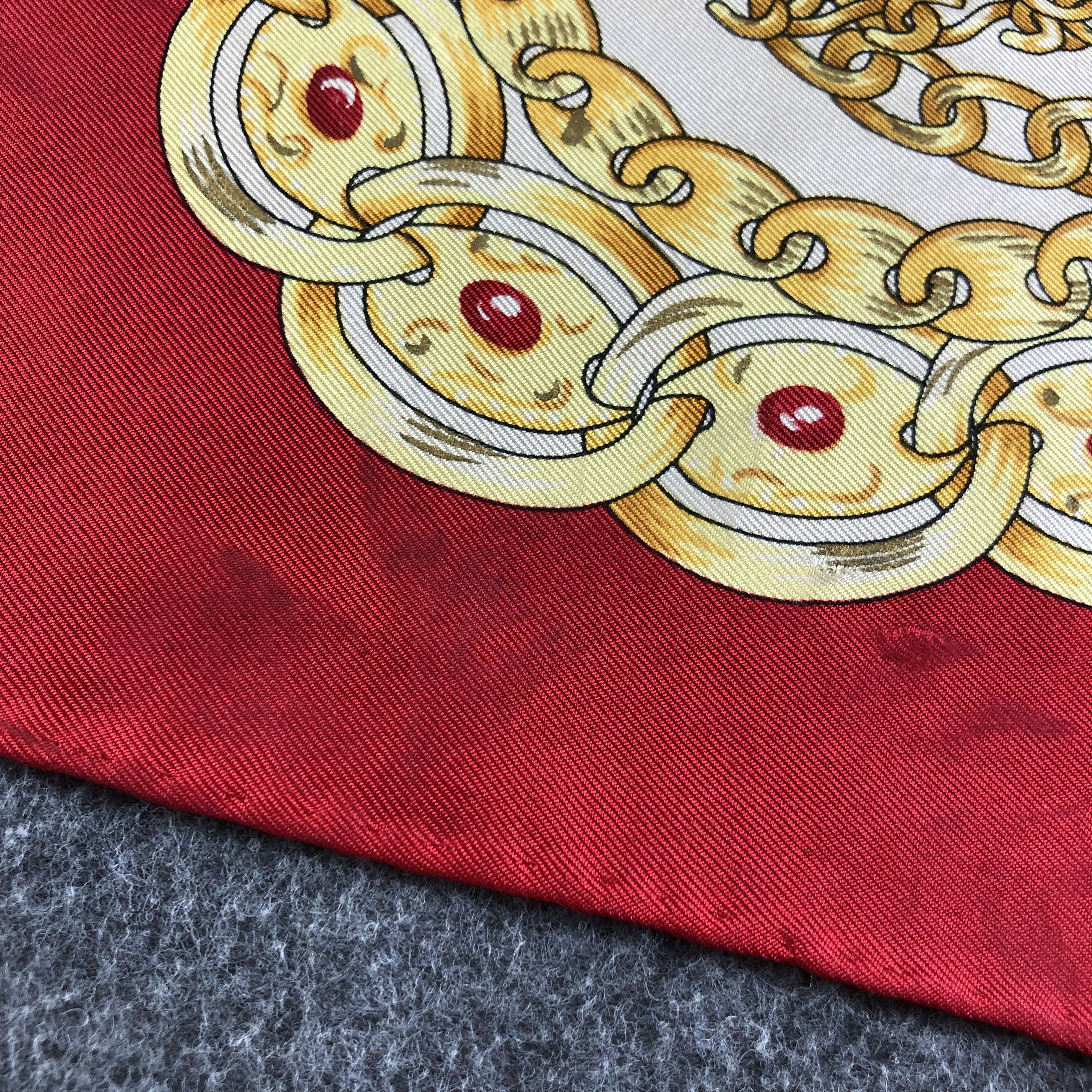 Vintage Vivi Fleurs Luxury Gold Chains Silk Scarf M474 Size ONE SIZE - 7 Thumbnail