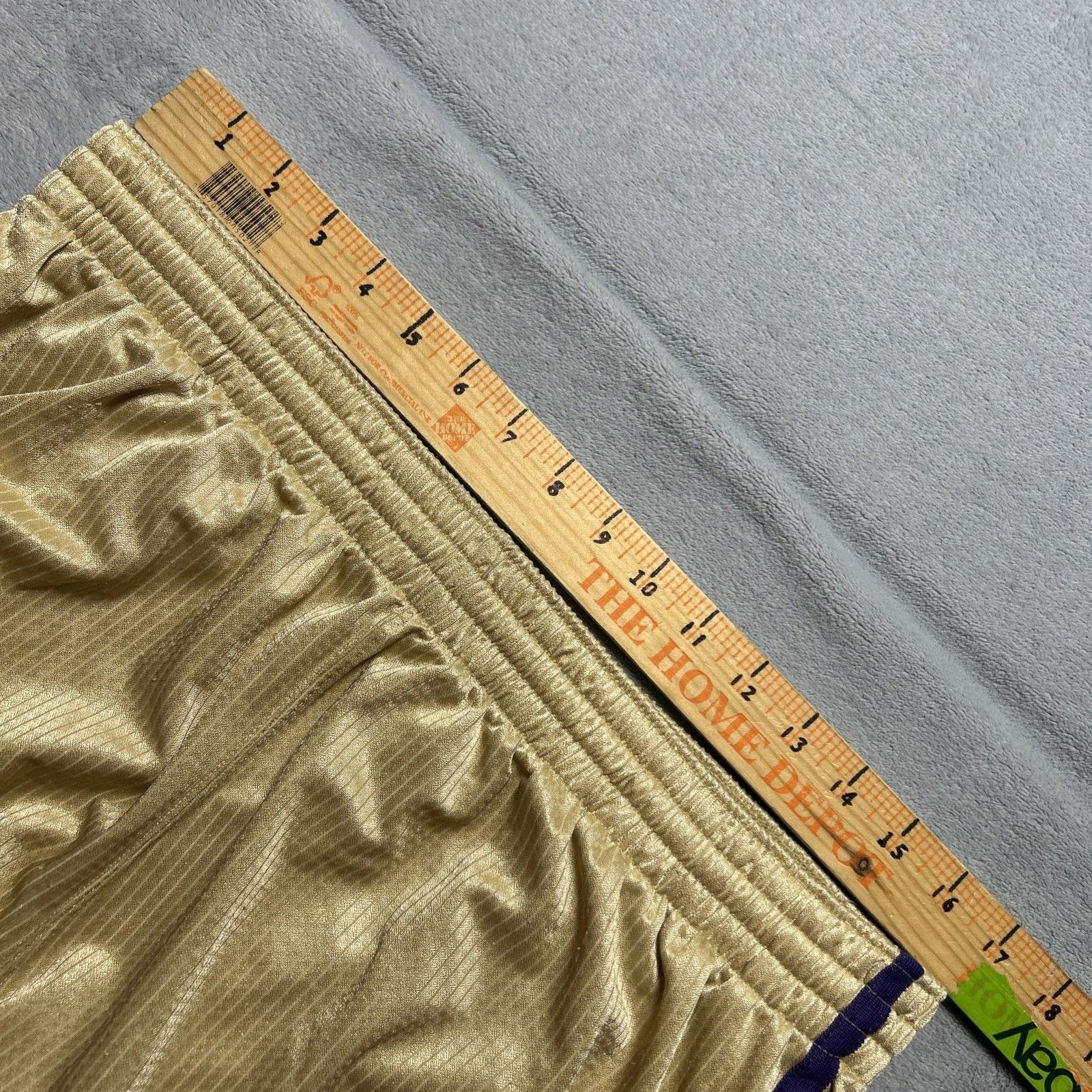 Nike Nike Gold Shinny Dazzle Mesh Shorts Mens XL 34x9 Baggy Retro Size US 34 / EU 50 - 18 Thumbnail