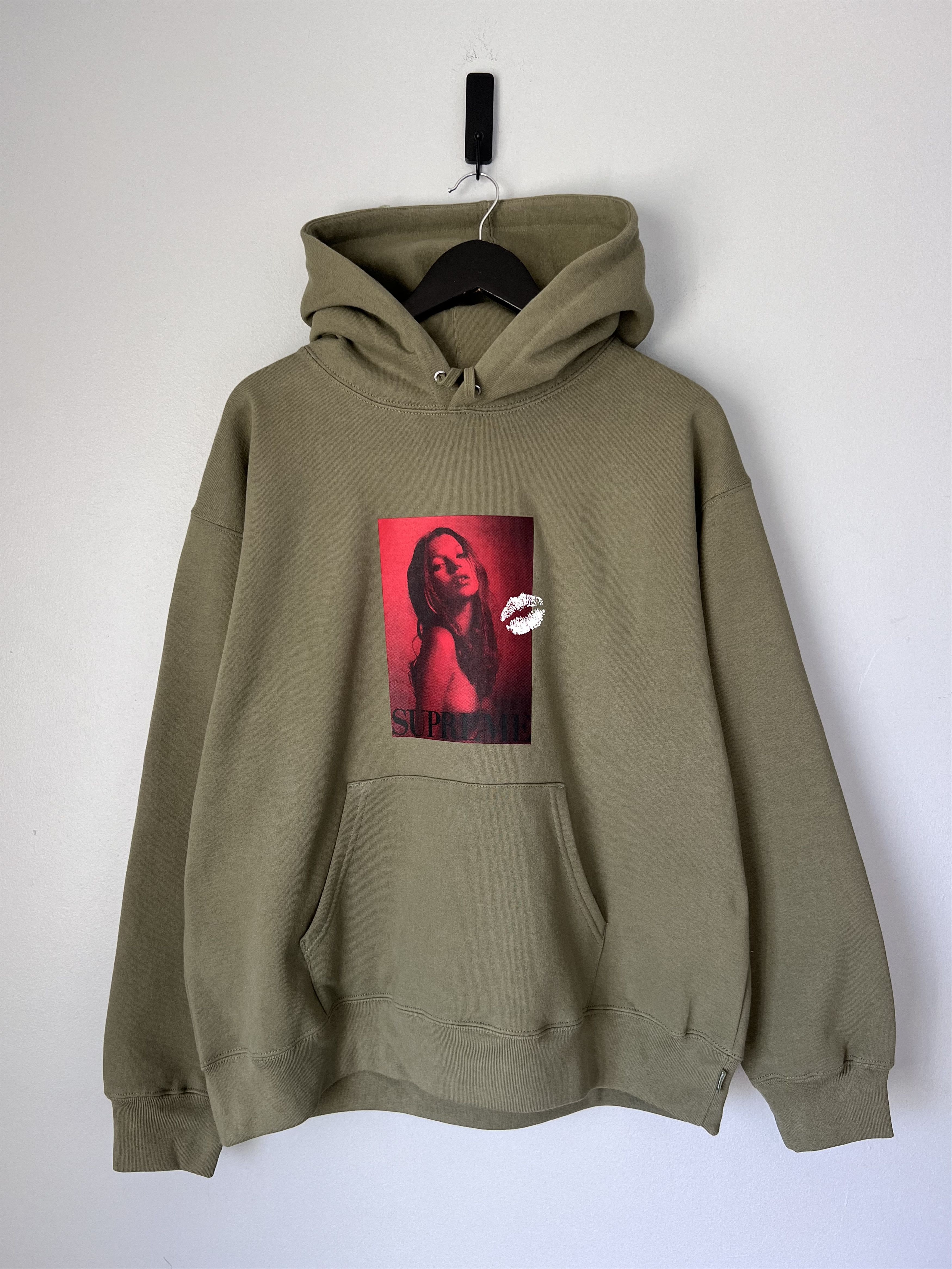 Supreme Supreme Kate Moss Hoodie in Light Olive Size US L / EU 52-54 / 3 - 1 Thumbnail