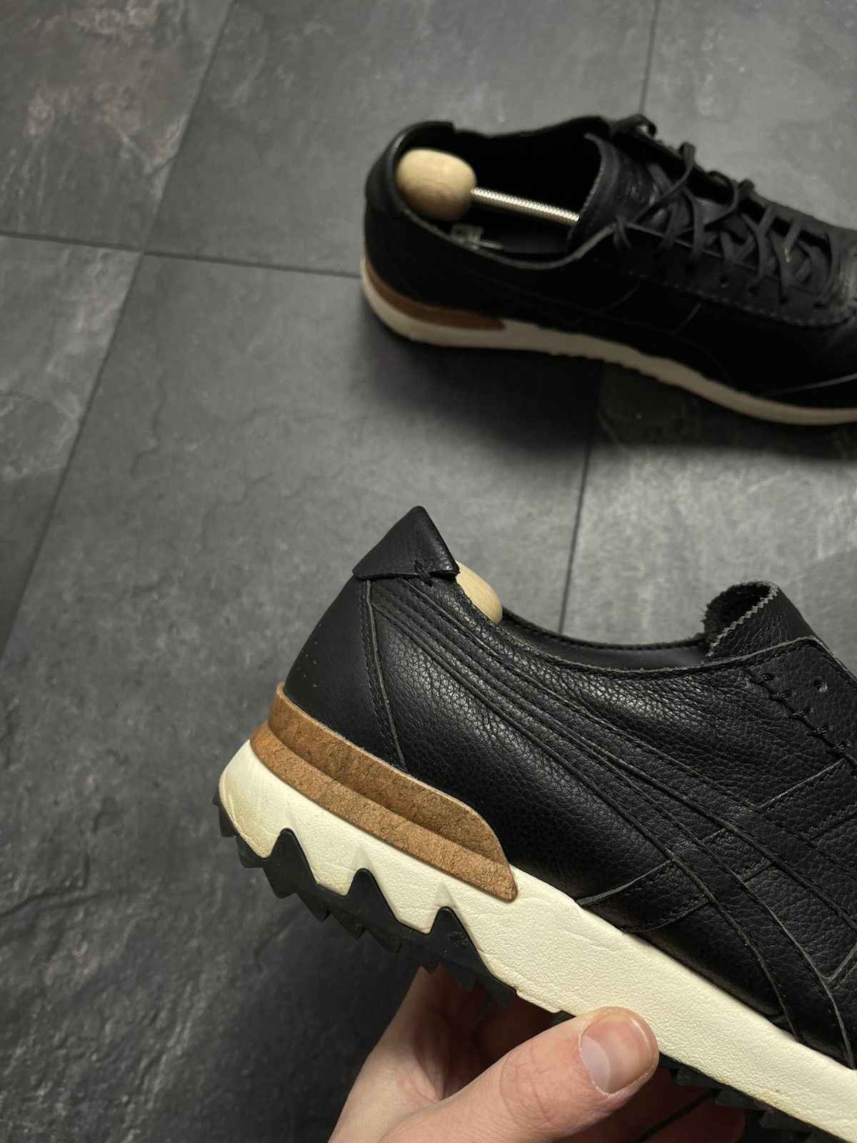 Onitsuka Tiger Vintage rare asics onitsuka tiger low top leather sneakers Size US 11 / EU 44 - 2 Thumbnail