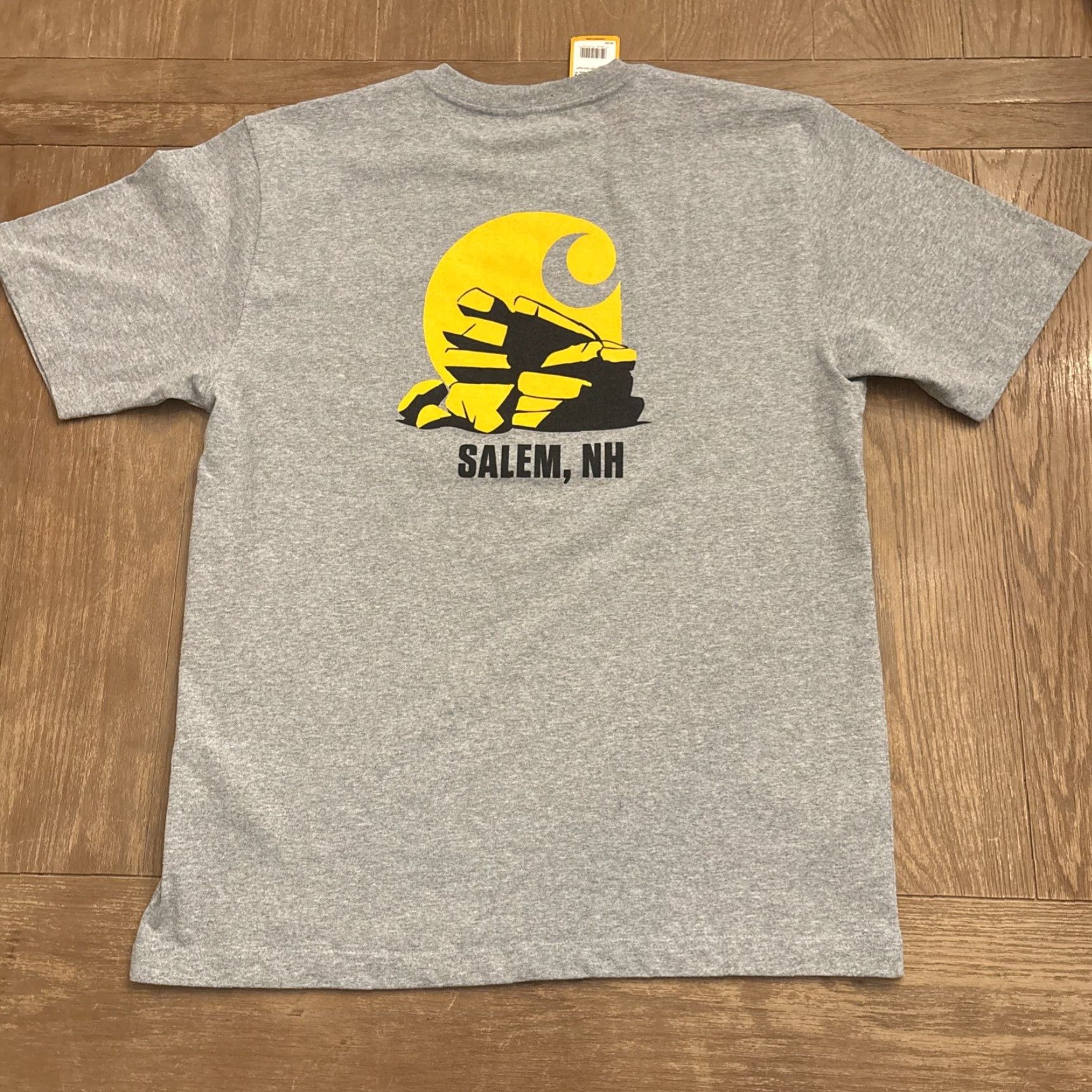 Carhartt NWT Carhartt Pocket T Shirt Salem New Hampshire Gray Loose Fit Size M Size US M / EU 48-50 / 2 - 5 Thumbnail