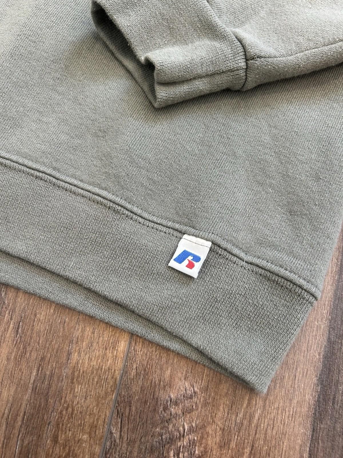 Russell Athletic Vintage Faded Olive Russell Athletics Crewneck Boxy Size M Size US M / EU 48-50 / 2 - 2 Thumbnail