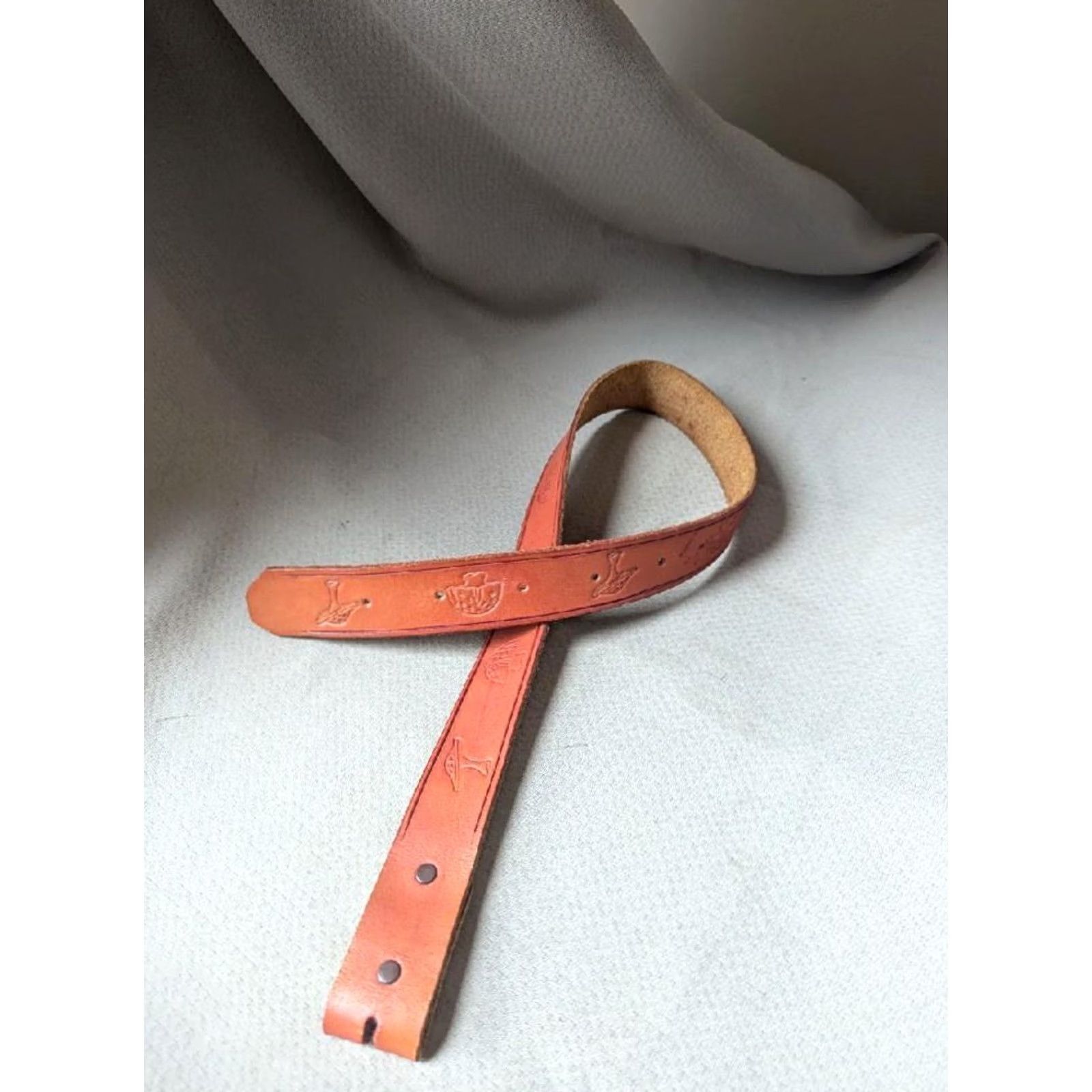 Vintage VINTAGE Handcrafted belt Mushroom toooled buckle leather brown western adult 28 Size 28 - 4 Thumbnail
