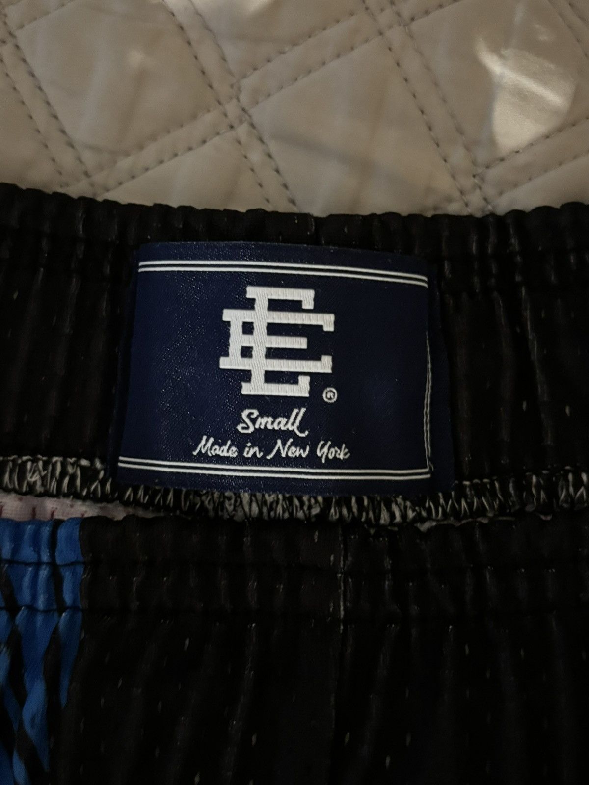 Eric Emanuel Eric Emanuel x matty boy multi color shorts Size US 30 / EU 46 - 3 Thumbnail