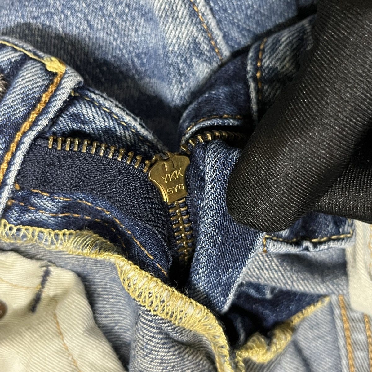 Jean × Levi's × Levi's Vintage Clothing Vintage Levis 502 Distressed Jeans Size US 31 - 7 Thumbnail