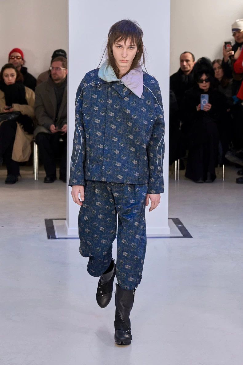 Kiko Kostadinov KIKO KOSTADINOV Show Model聖杯提花飾小包外套 2505-Nextarrow Size US L / EU 52-54 / 3 - 2 Thumbnail