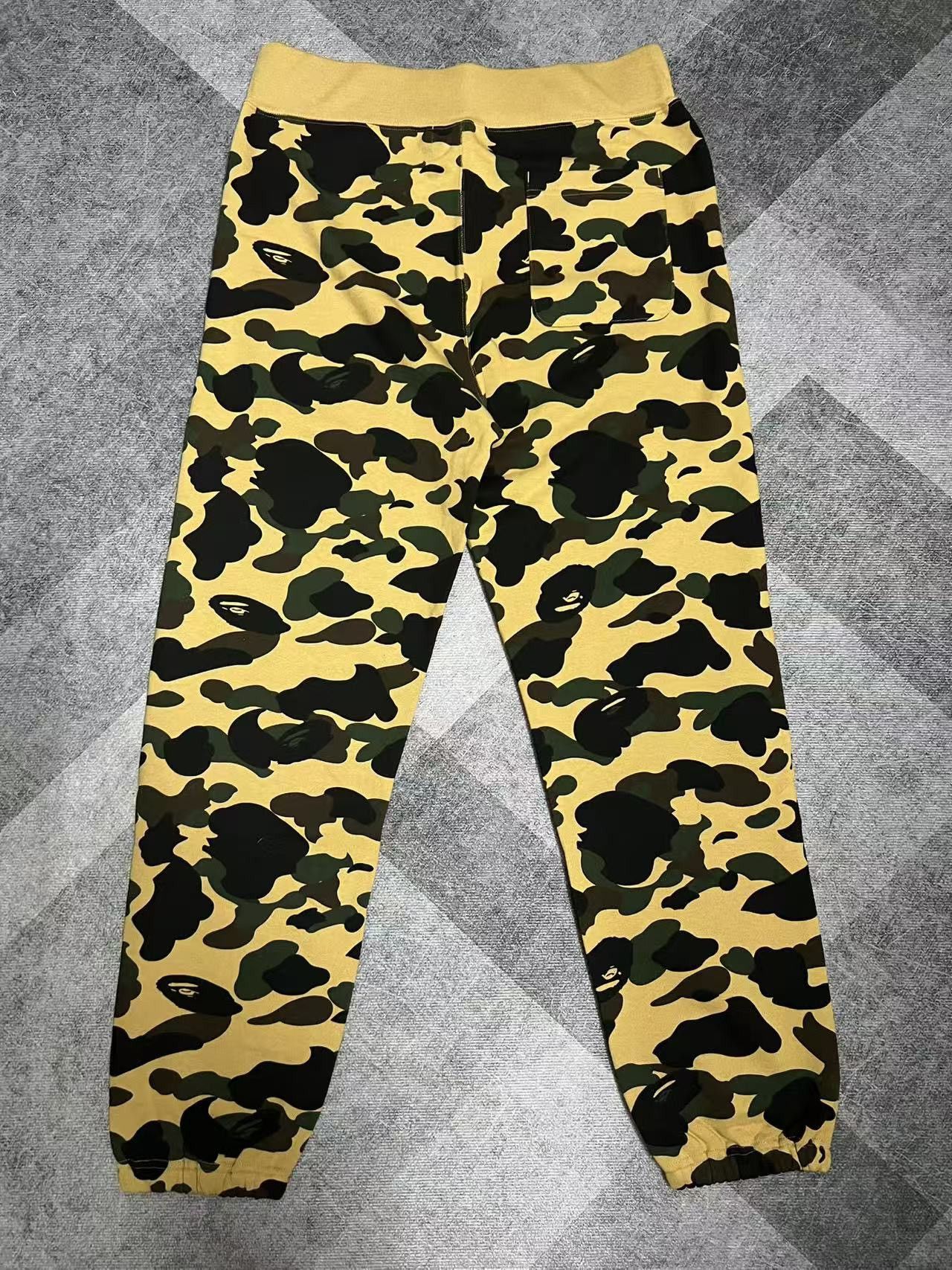 Bape BAPE CAMO SHARK PANT Size US 33 - 2 Thumbnail