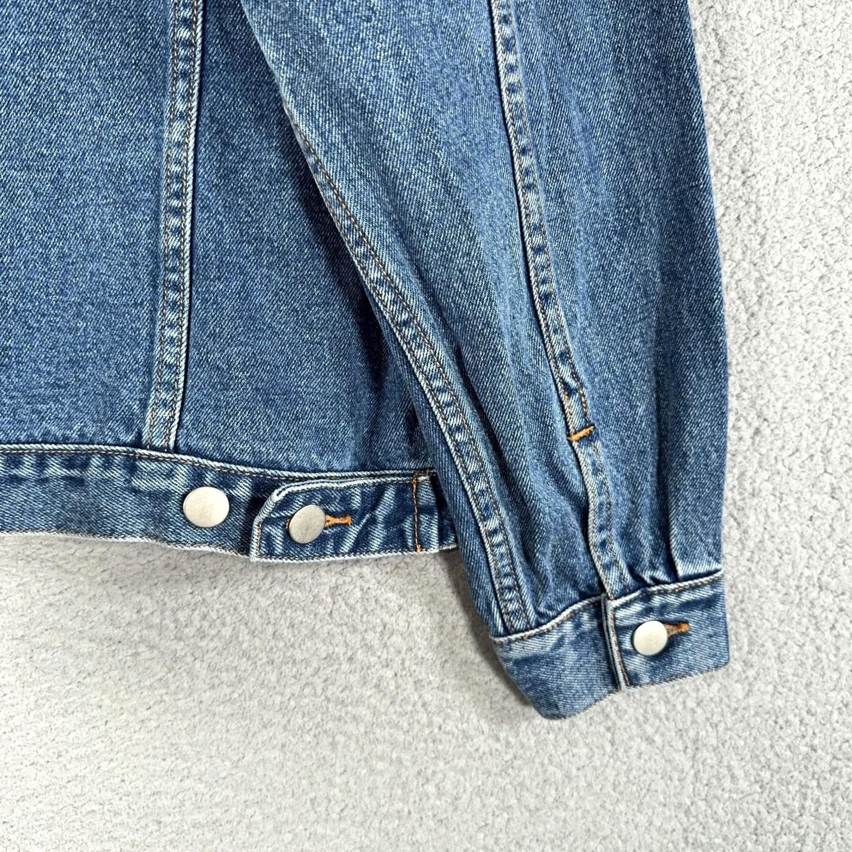 Denime VINTAGE Coca Cola Denim Trucker Jacket Mens XL Blue Polar Bear Logo 90s Coca-Cola Logo Embroidered Button Pockets denim 90s Mens XL Blue Size US 36 / EU 52 - 4 Thumbnail