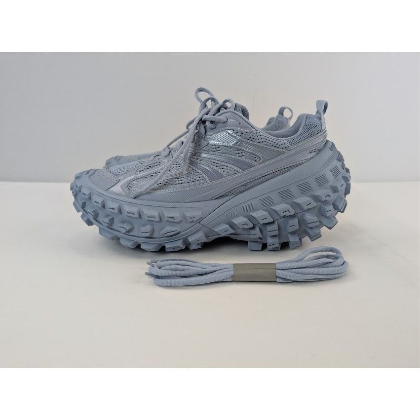 Balenciaga o1rshd1 Bouncer / Defender Low Top Sneaker in Faded Blue Size US 12 / EU 45 - 10 Thumbnail