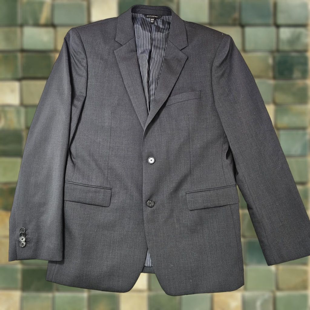 Banana Republic Banana Republic Suit Jacket Mens 40R Gray Wool Regular Fit Two-Button Notch Lapel 120s Marzotto Business Formal Wedding Size 40R - 1 Thumbnail
