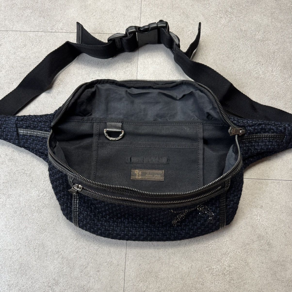 Roen Roen Cross Gun Crystal Wool Waist Bag Size ONE SIZE - 6 Thumbnail