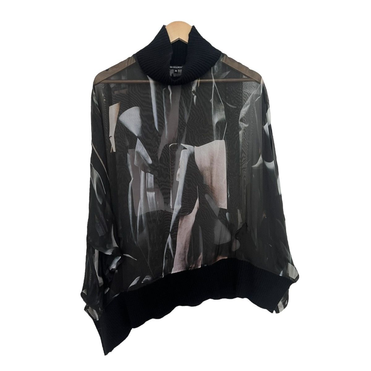 Ann Demeulemeester Ann demeulemeester abstract top Size M / US 6-8 / IT 42-44 - 1 Thumbnail