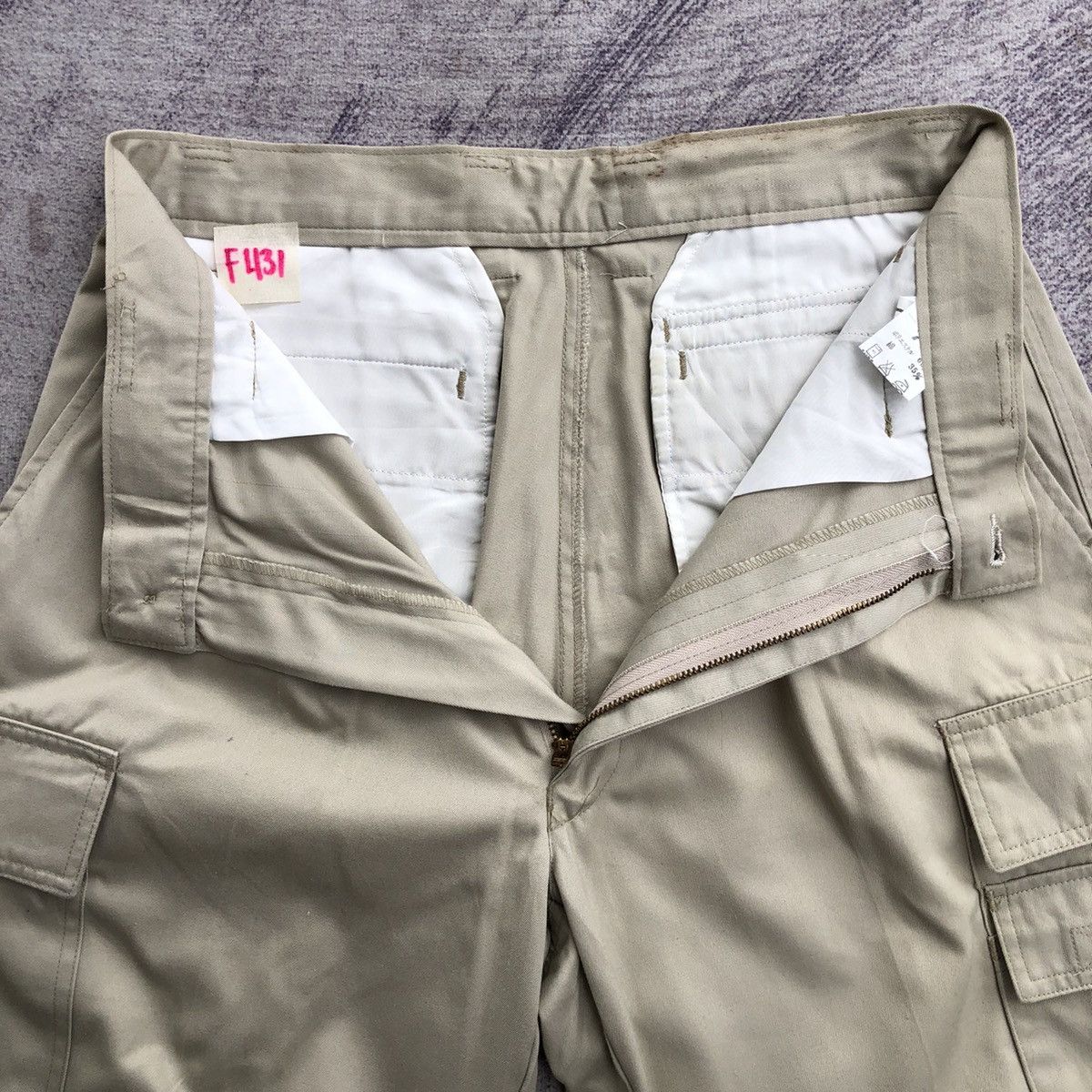Vintage Japanese brand cargo cream 6 pocket Pants Size US 27 - 7 Thumbnail